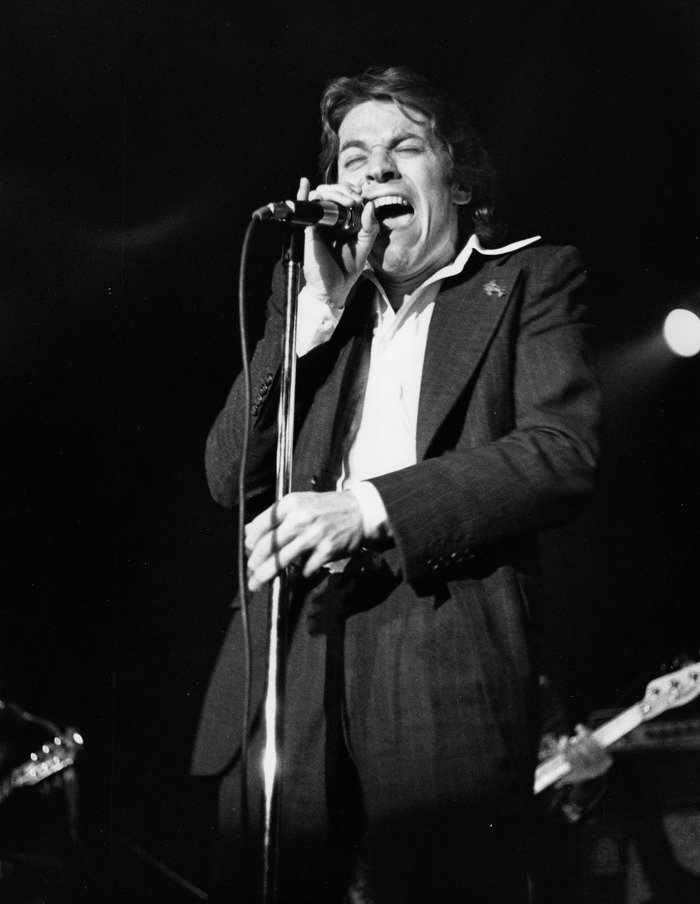 Robert Palmer on stage